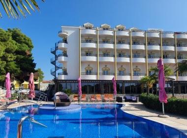 Hotel Miramare Vodice - Konec poletja v...