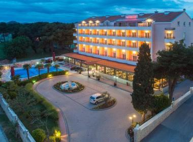 Hotel Miramare Vodice - Konec poletja v...