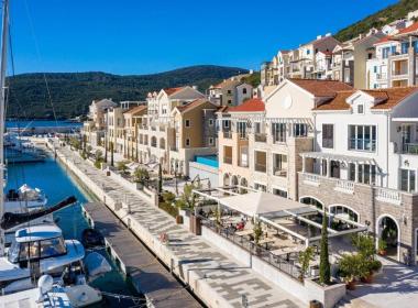 Luštica Bay Apartments - Marina...