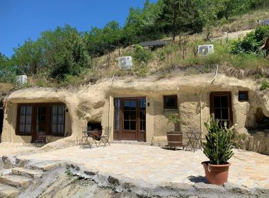 Sirocave Cave Apartments - Sprostitev v...