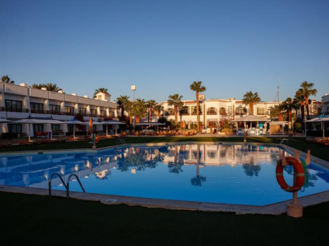 The Grand Hotel - All inclusive...