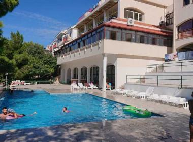 Hotel Zagreb Karlobag - All inclusive...