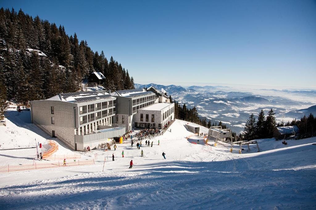 Wellness hotel Montis - Ski paket na...